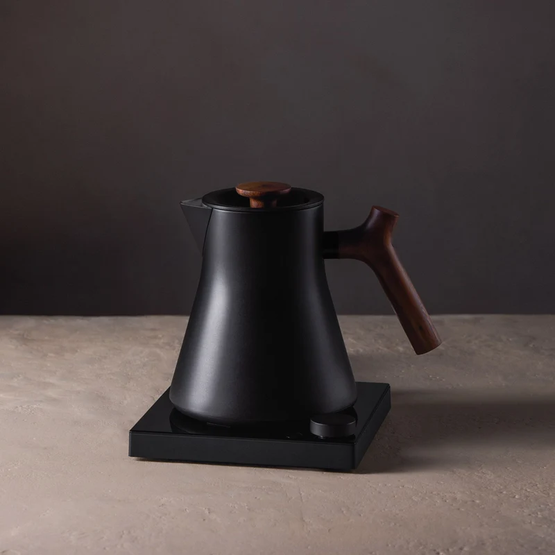 Wasserkocher Tea Fellow Corvo Pro Black Walnut