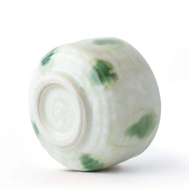 Matcha Schale AOBA: Oribe-Chawan mit Mizutama-Glasur in Han-tsutsu-gata Form, Made in Japan