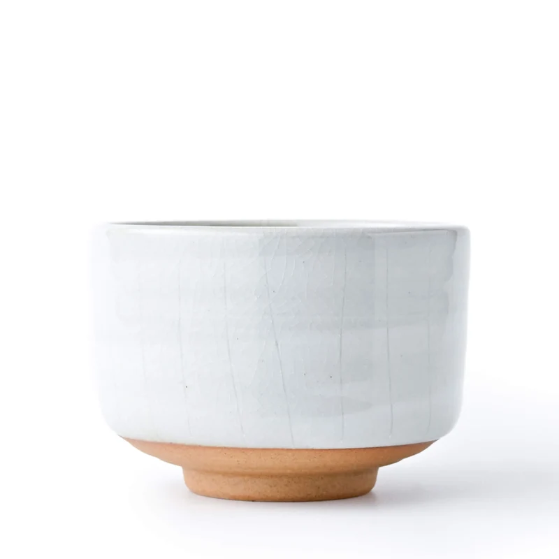 Matcha Schale SHIRAUME: kleiner Tsutsu-gata Chawan mit feiner Kobiki-Glasur, Made in Japan