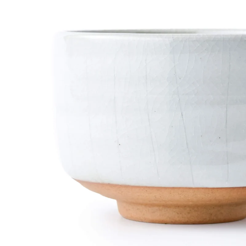 Matcha Schale SHIRAUME: kleiner Tsutsu-gata Chawan mit feiner Kobiki-Glasur, Made in Japan