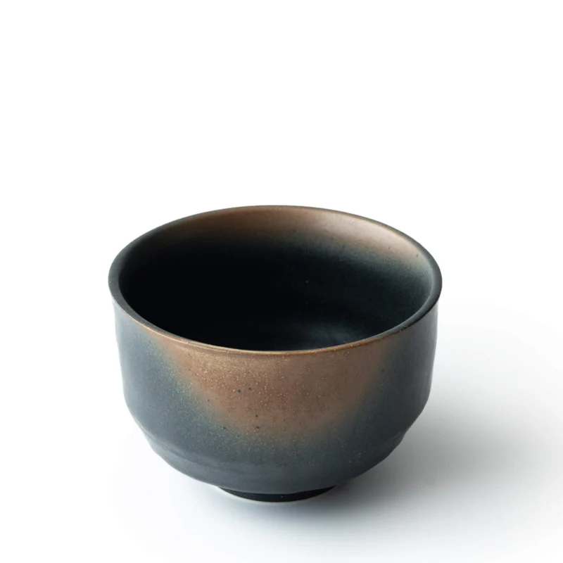 Matcha Schale YŪGURE: kleiner Mini-Chawan in Bizen-Tradition, Made in Japan