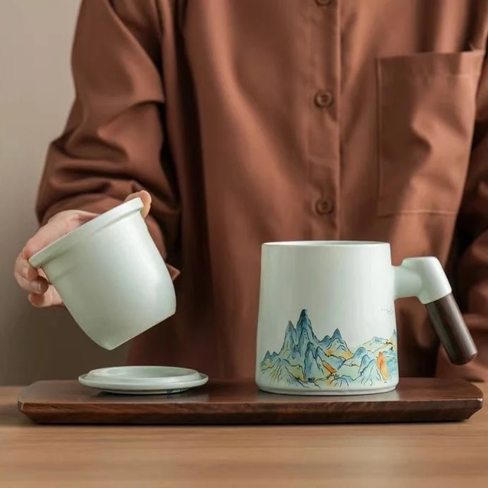 Celadon Mountain Reise-Teebecher mit Teesieb