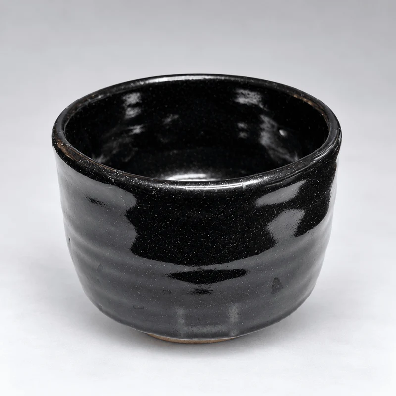 Obsidian Ripple – Japanische handgefertigte Shigayaki-Matchaschale