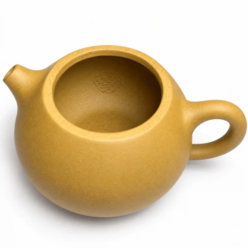 Goldene Birne – Handgefertigte Teekanne aus seltenem Yixing-Ton, 130 ml