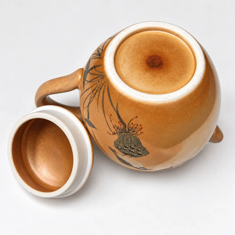 Lotus Whispers – Handgefertigte Jingdezhen-Teekanne, 130 ml