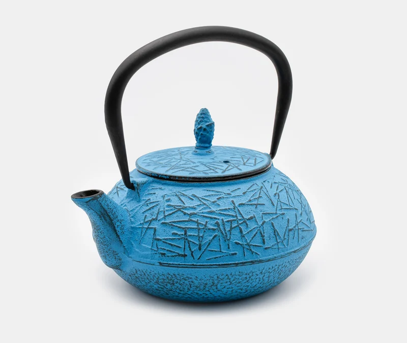Cast Iron Teapot Pine Needle