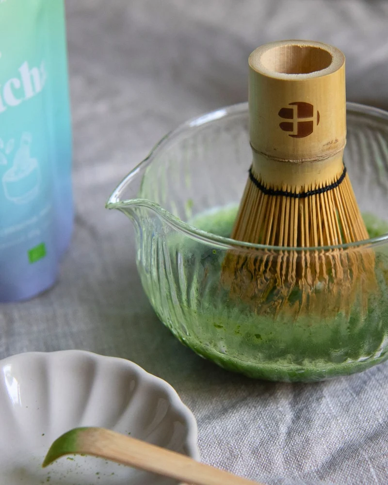 Matcha Besen Chasen aus goldenem Bambus