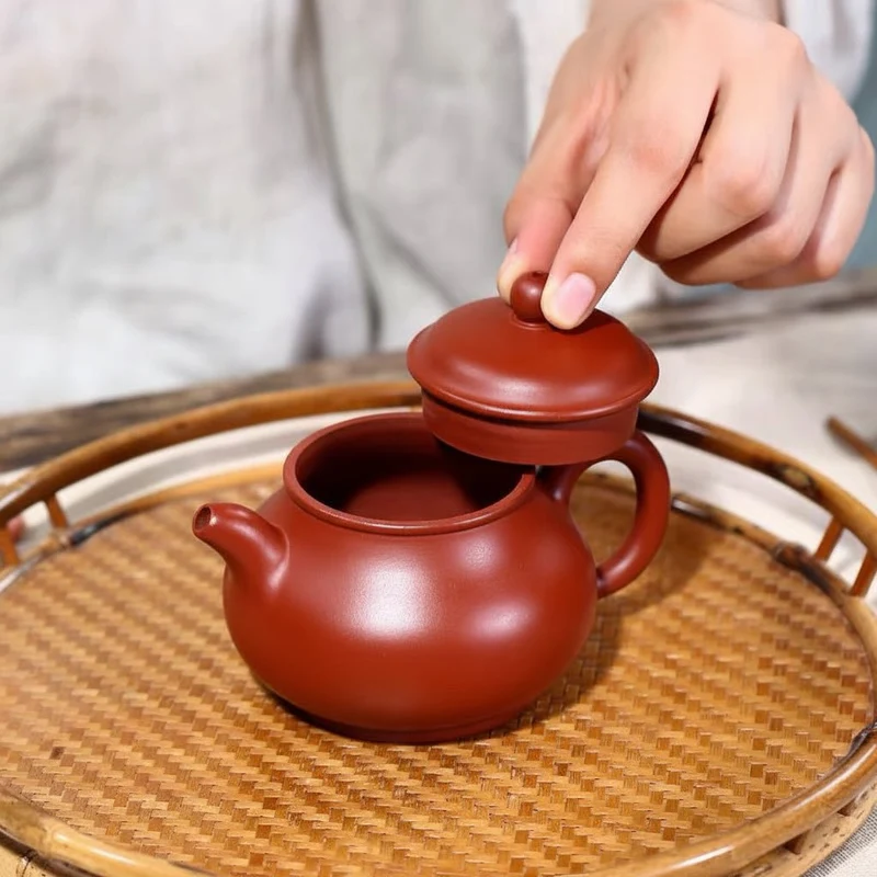 Yixing „Rongtian“ handgemachte Zhuni-Teekanne