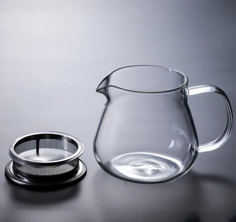 Große Glas-Teekanne mit Edelstahl-Filterdeckel