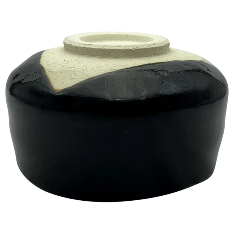 Schwarze Matchaschale Moriko