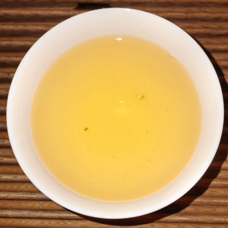 Bio-Weißtee aus dem Hochgebirge von Yueyang, 2018 (pestizidfrei)