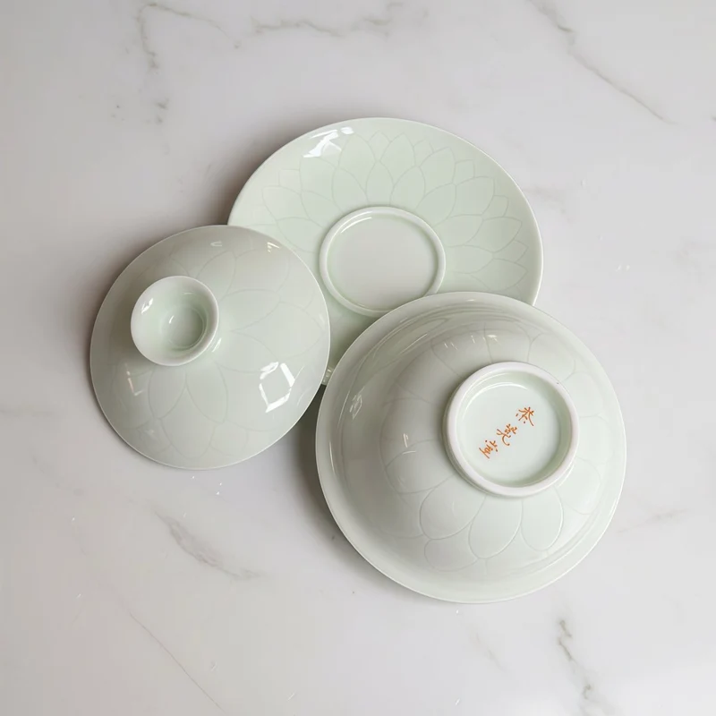Jingdezhen Authentischer „Hidden Lotus“ Jade Celadon Gaiwan