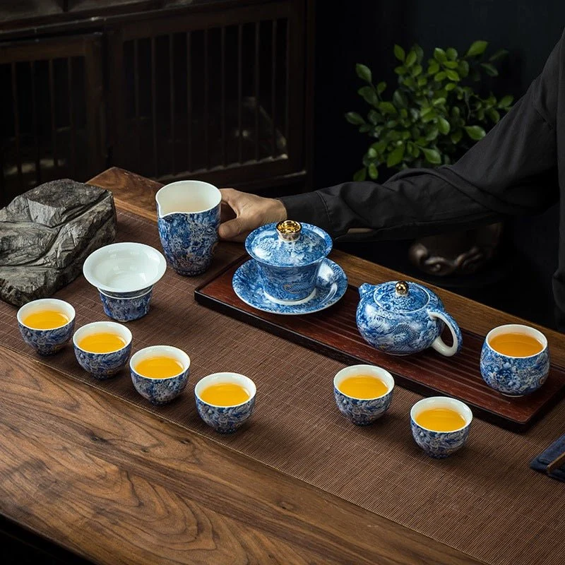 Azure Dragon Reverie – Komplettes Premium-Porzellan-Teeset mit Teekanne und Gaiwan