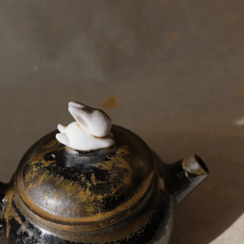 Jingdezhen Holzgebrannte Hasen-Teekanne