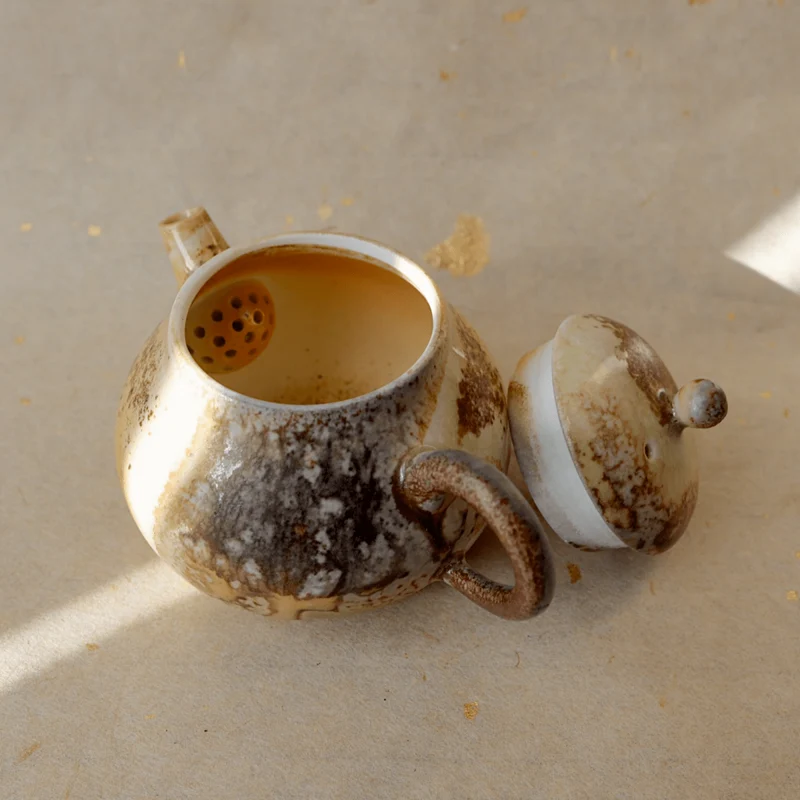 Handgefertigte, holzgebrannte Teekanne aus Jingdezhen