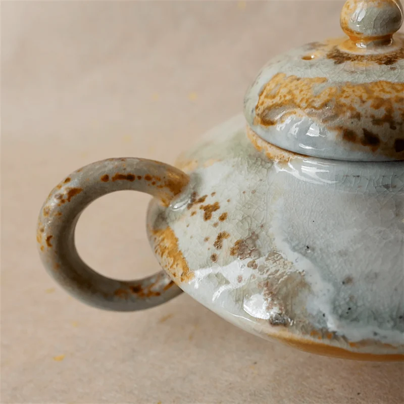 Handgefertigte, holzgebrannte Teekanne aus Jingdezhen