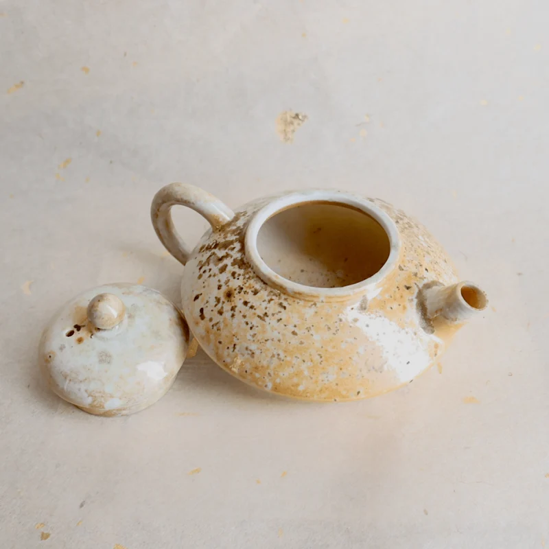 Handgefertigte, holzgebrannte Teekanne aus Jingdezhen