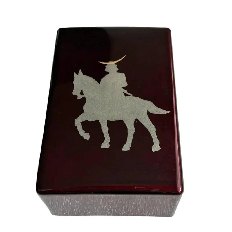 Red Lacquered Card Holder Case Samurai On Horseback Design