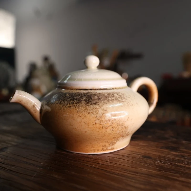 Jingdezhen-Teekannenkollektion mit Ascheglasur