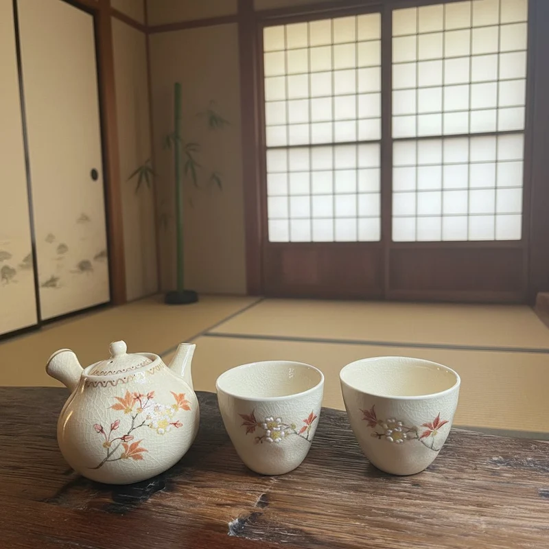 Tohomura handbemalte japanische Kyusu-Teekanne – Hanagokoro-Kollektion