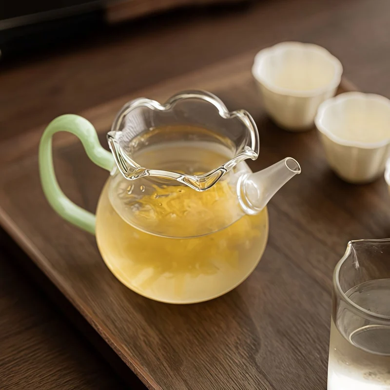 Teebereiter/Fairness-Tasse aus Blumenglas mit eingebautem Sieb