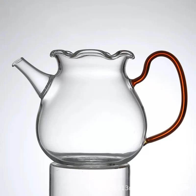 Teebereiter/Fairness-Tasse aus Blumenglas mit eingebautem Sieb