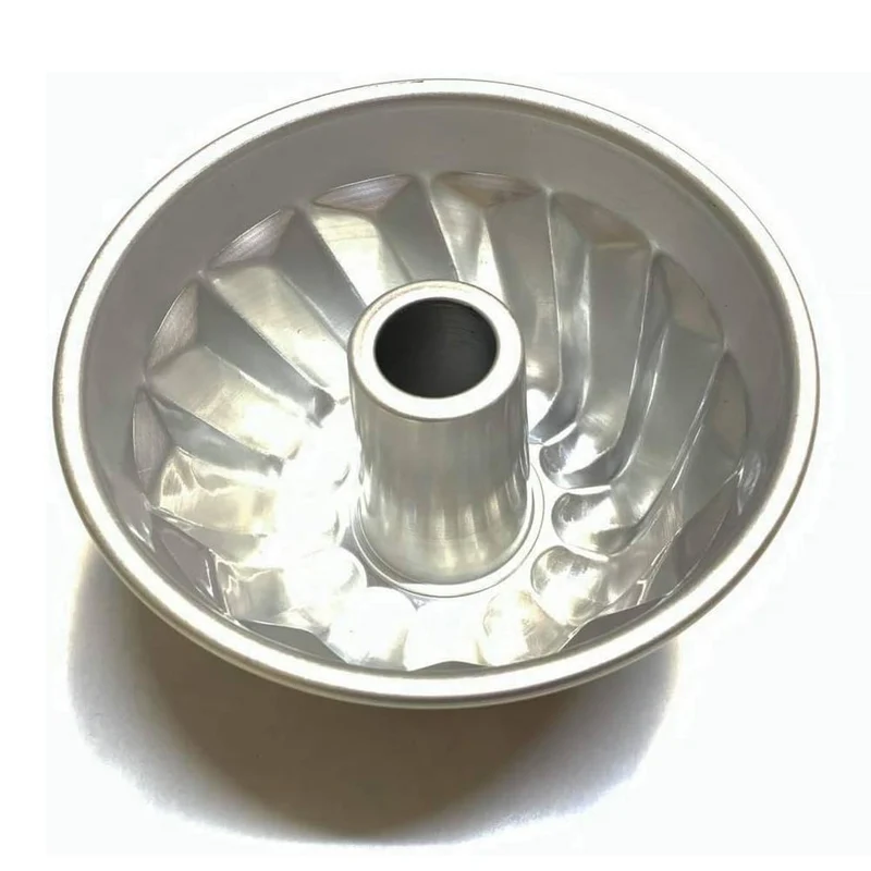 Matsunaga Non-Stick Aluminum Gugelhupf Mold Bundt Cake Pan 14cm
