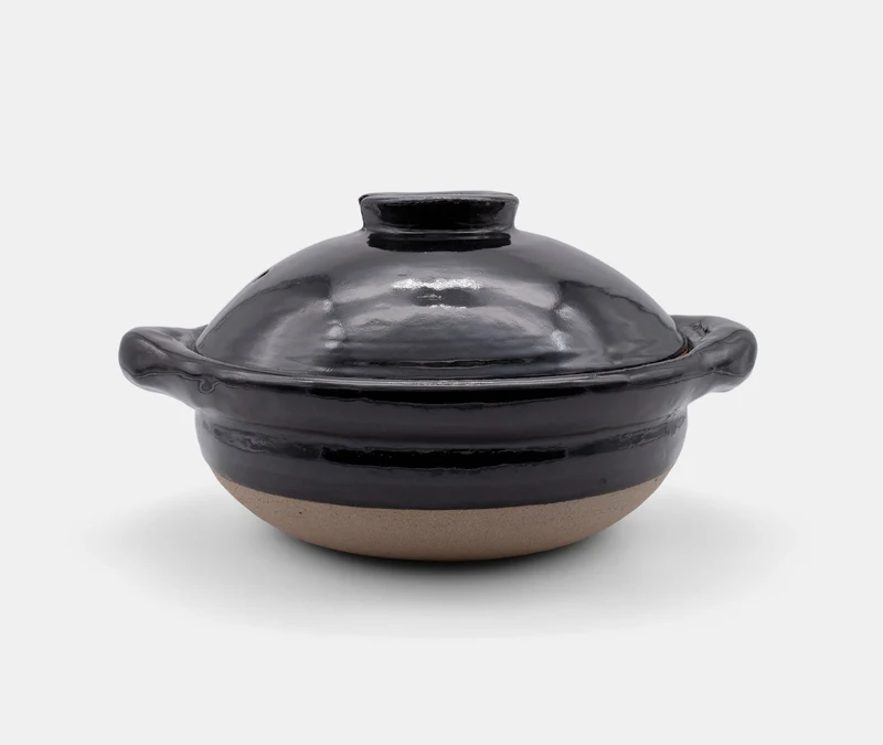 Donabe Pot Medium - Kuroame Glaze