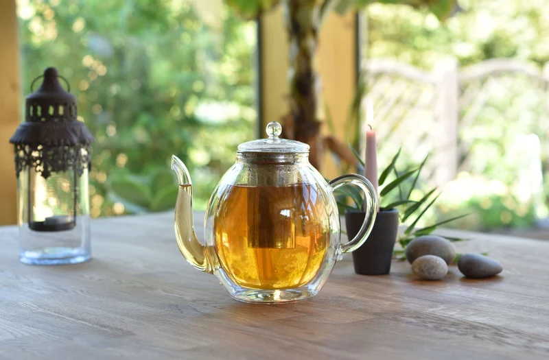 Doppelwandige Glas-Teekanne mit Edelstahlfilter "hoch" 1,4 Liter