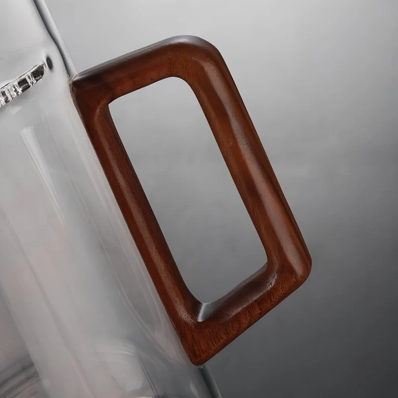 Morning Light – Teebereiter aus Glas mit Griff aus Walnussholz