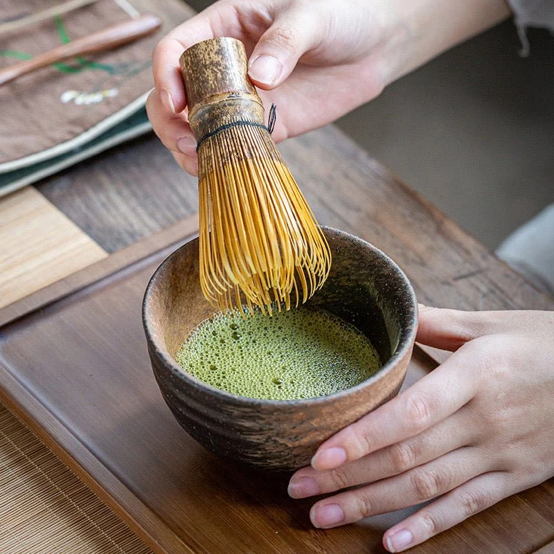 Matcha-Schneebesen aus Bambus mit 100 Zinken