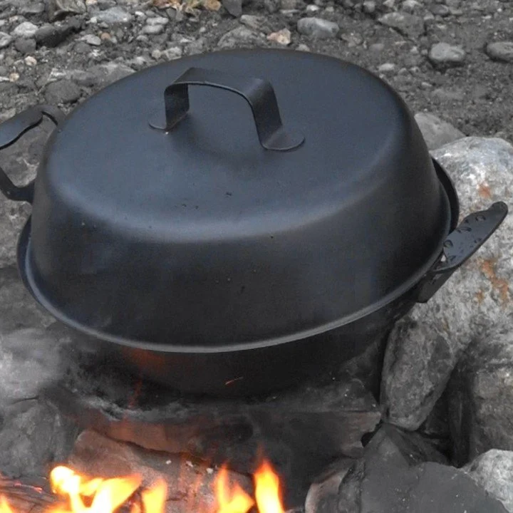 Ptygrace Iron Smoker Durable Smoking Pot & Grill For Camping 27cm