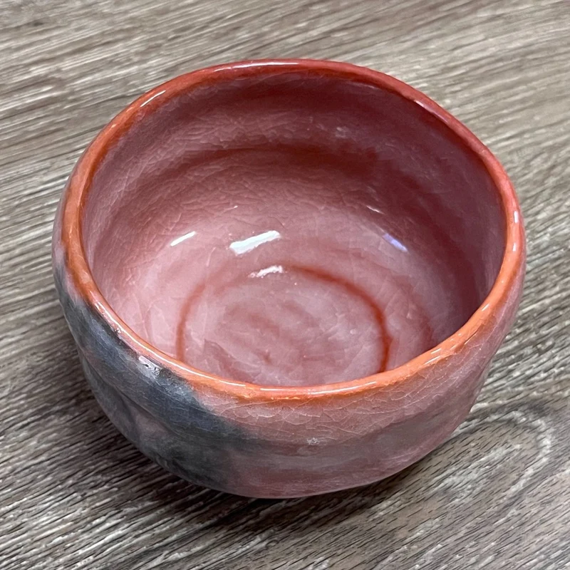 Aka Renga – japanische handgemachte Matcha-Schüssel Kyoyaki