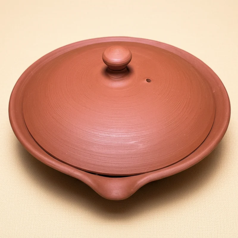 Rote Blüte – Japanische Meisterhandarbeit Shiboridashi