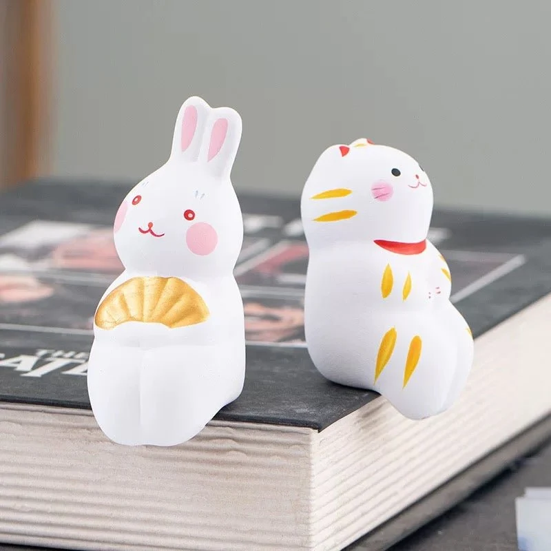 Japanische Tonfiguren
