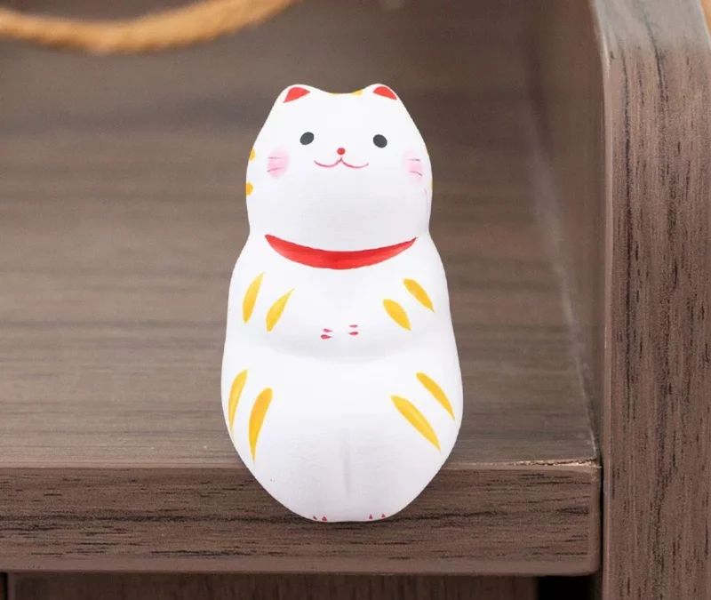 Japanische Tonfiguren