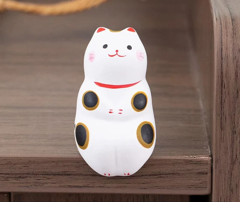 Japanische Tonfiguren
