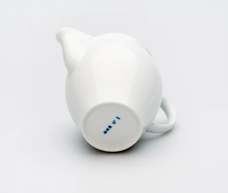 Amakusa Porcelain Water Pourer