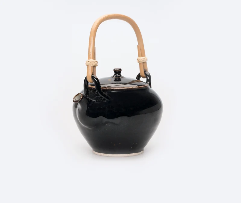 Iga Teapot - Black Candy