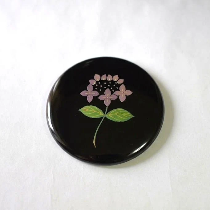 Isuke Compact Hand Mirror Hydrangea Pattern Lacquer Mirror With Bag