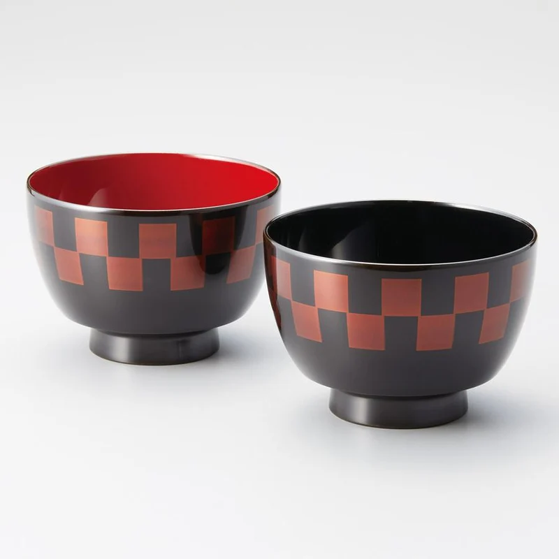 Isuke Sandalwood Lacquer Couple's Bowls Black & Vermilion (Set of 2)