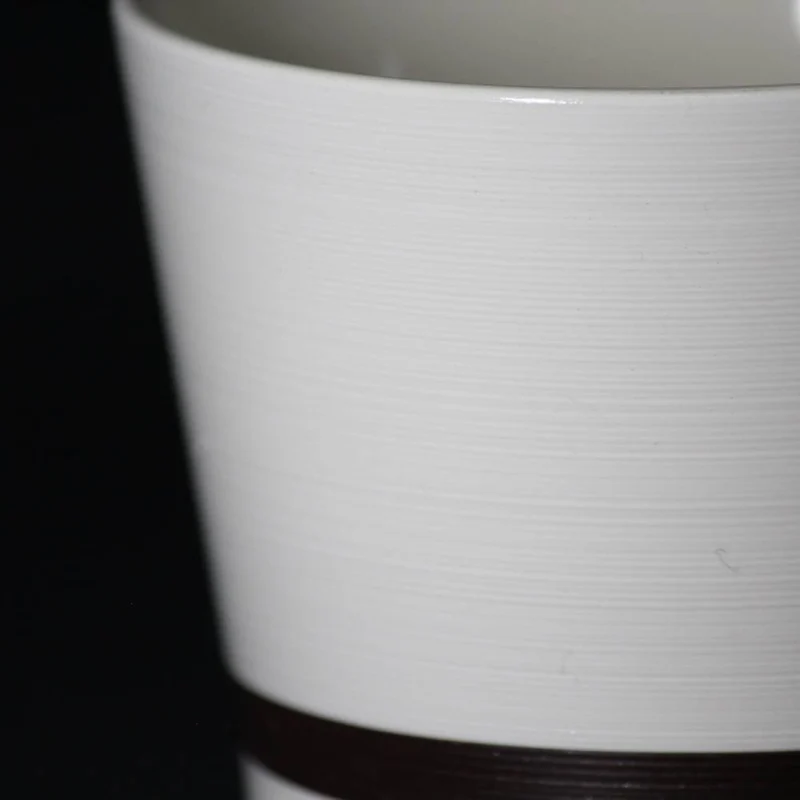Isuke Drinking Cup Brushed Gold Design Resin Tumbler