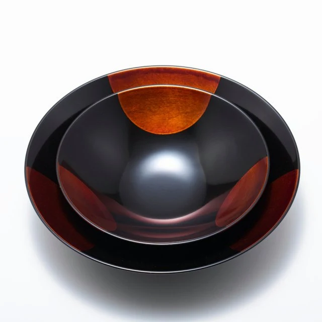 Isuke Sandalwood Lacquer Bowl Sun & Moon Medium Size