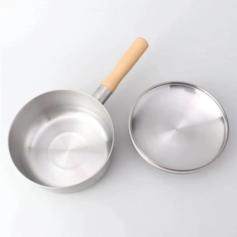 Chitose Stylish Wooden-Handle Saucepan With Lid (IH Compatible) 2.2L