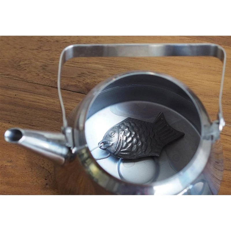 Toribe Tetsu no Kenko Tai Cast Iron Fish for Cooking