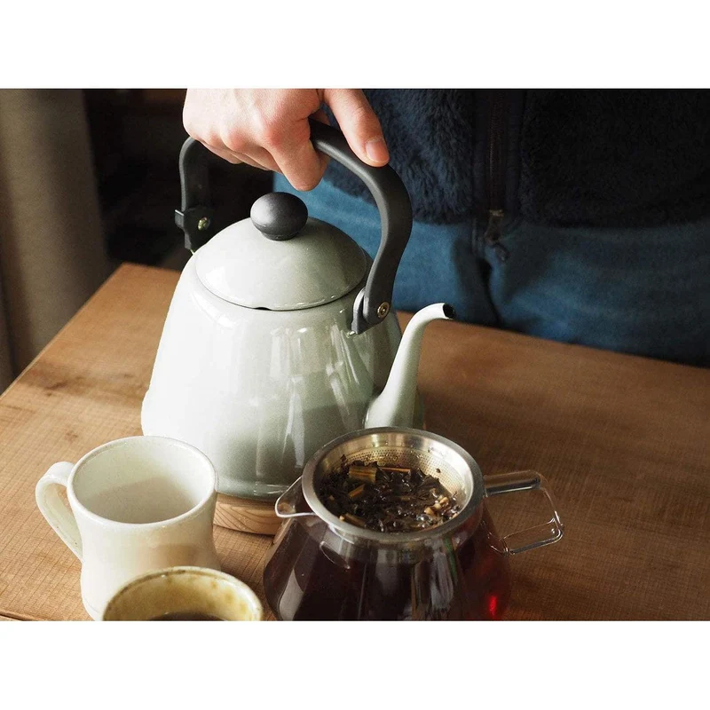 Noda Horo Drip Kettle II Japanese Enamel Gooseneck Kettle White 2L