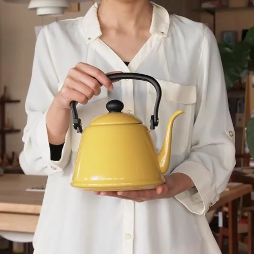 Noda Horo Drip Kettle II Retro Enamel Gooseneck Kettle Yellow 2L
