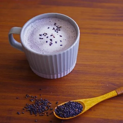 Kuki Kuro Goma Latte Japanese Black Sesame Latte Powder 150g