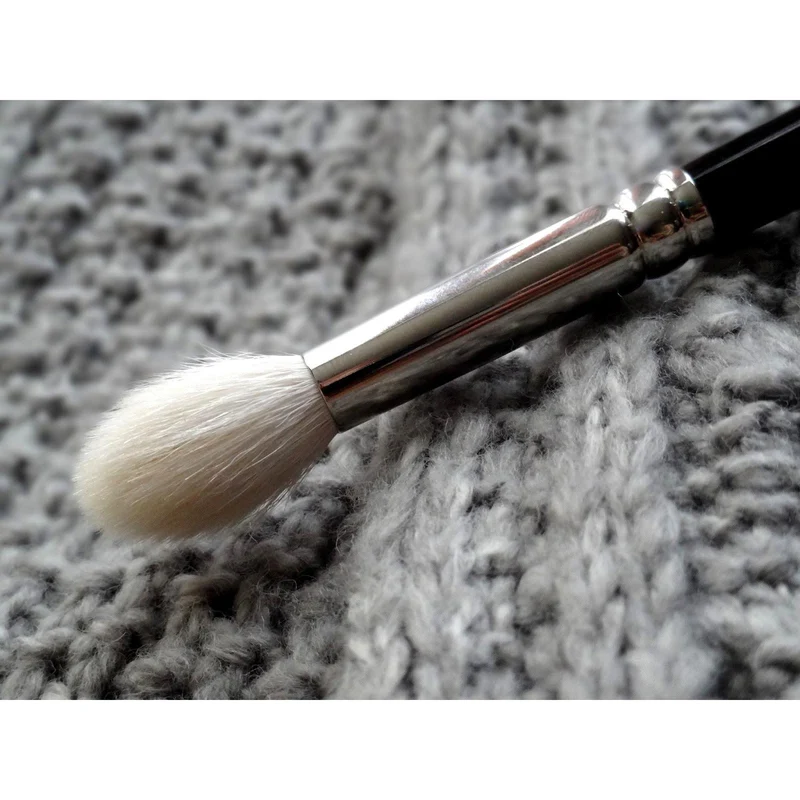 Hakuhodo Japanese Makeup Brush for Eyeshadow J5522