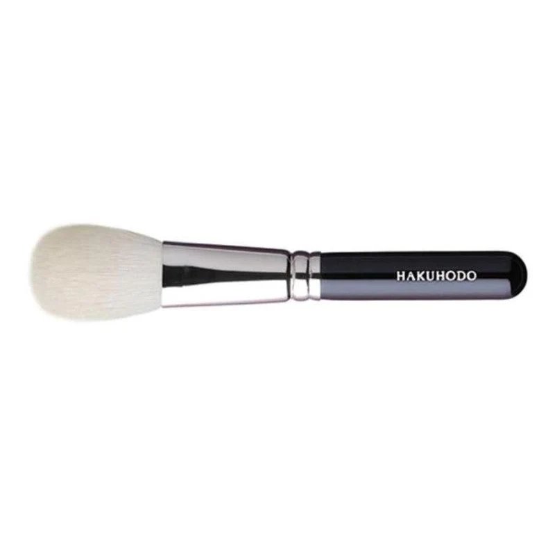 Hakuhodo Japanese Makeup Brush for Cheek Makeup J110